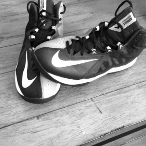 Nike Shoes - Men’s size 9 1/2 NIKE air max mid cut high tops Nike Shoes - Men’s size 9 1/2 NIKE air max mid cut high tops